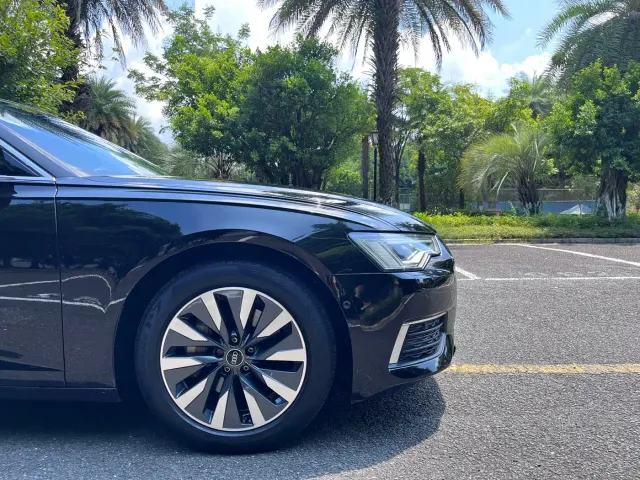 Audi A6L — Фото автомобиля 15