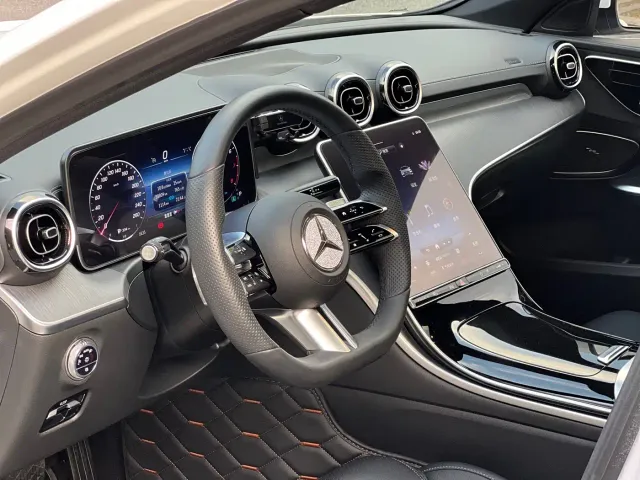 Mercedes-Benz C-Class — Фото автомобиля 6