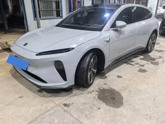 Фотография автомобиля — Nio ET5 Touring
