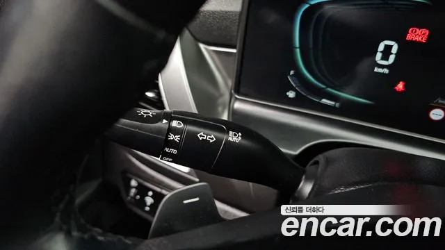 Kia Seltos New — Фото автомобиля 18