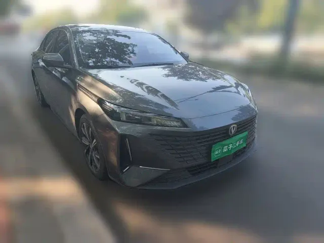 Changan Lamore — Фото автомобиля 3