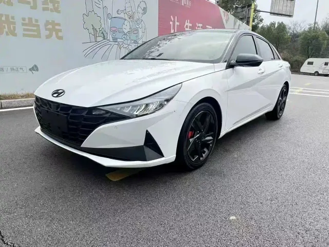 Фотография автомобиля — Hyundai Elantra