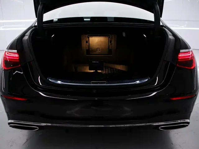 Mercedes-Benz S-Class — Фото автомобиля 18