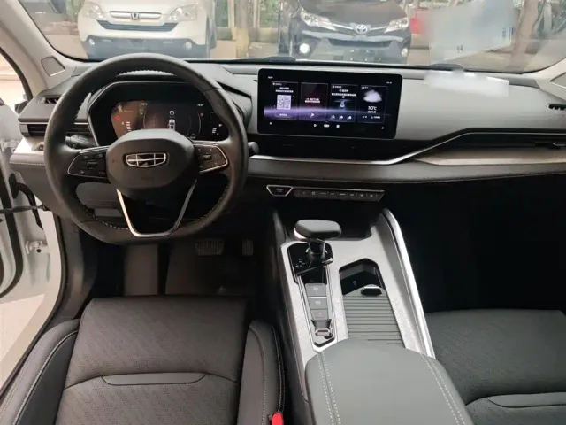 Geely Xingrui — Фото автомобиля 9