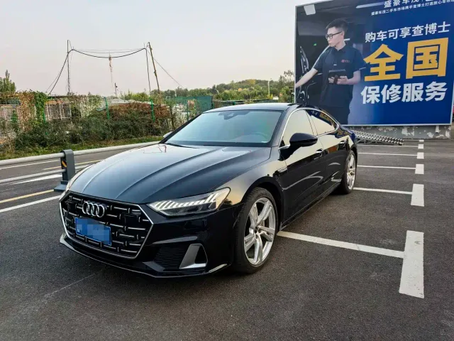 Фотография автомобиля — Audi A7L