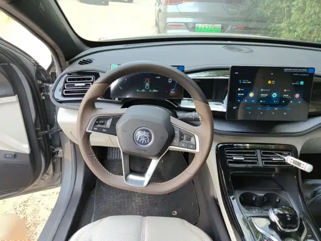 BYD Qin PLUS — Фото автомобиля 10