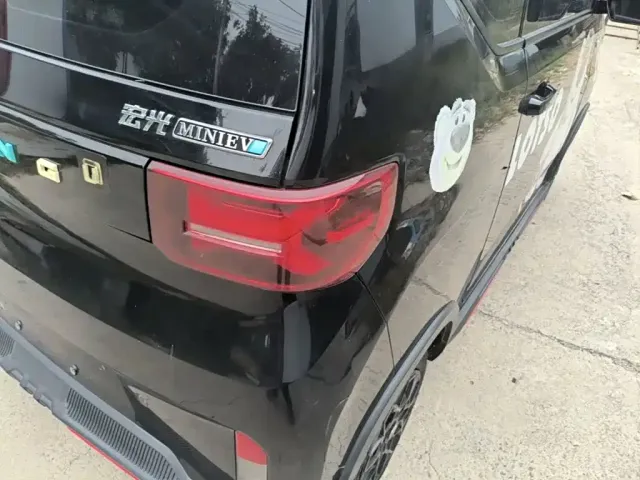 Wuling Motors Hongguang MINIEV 2022 GAMEBOY 200km Play Edition LFP — Фото автомобиля 7