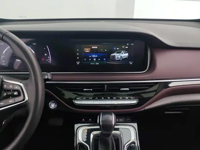 GAC Trumpchi M6 — Фото автомобиля 13