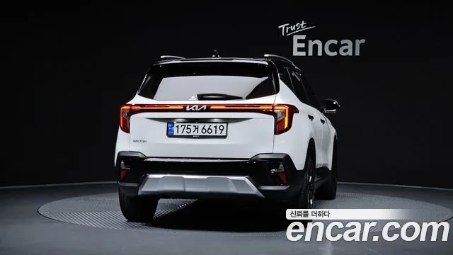 Kia Seltos — Фото автомобиля 4