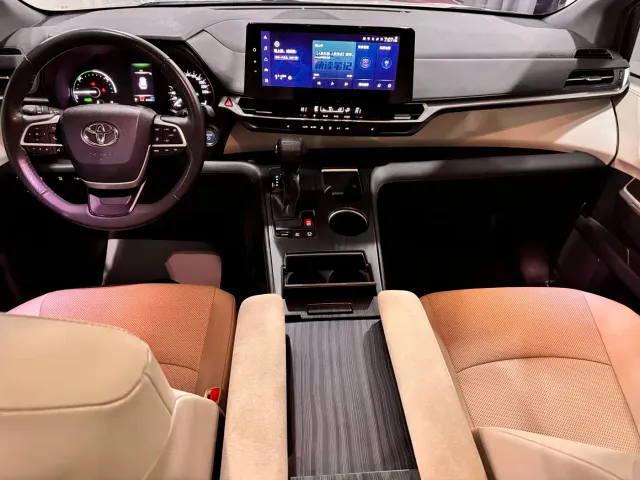 Toyota Granvia — Фото автомобиля 9
