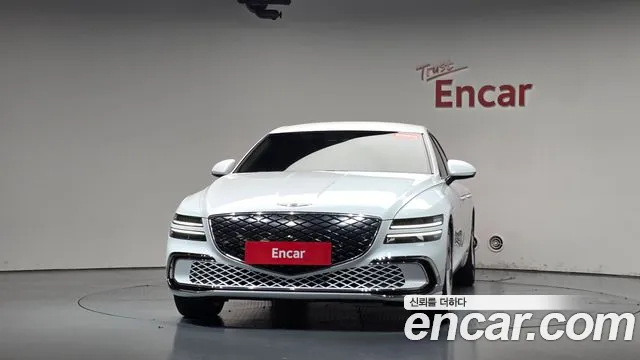 Genesis G80 RG3 — Фото автомобиля 3