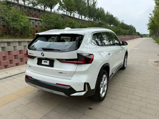 BMW X1 — Фото автомобиля 4