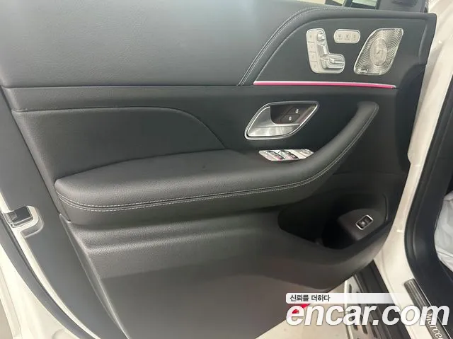 Mercedes-Benz GLE-Class — Фото автомобиля 15