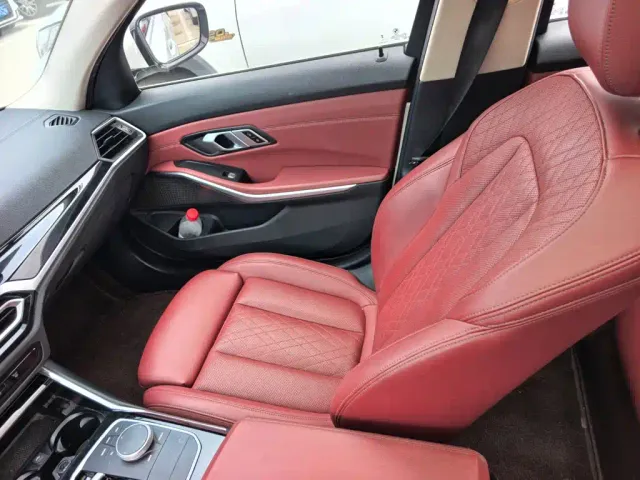 BMW 3 Series — Фото автомобиля 10