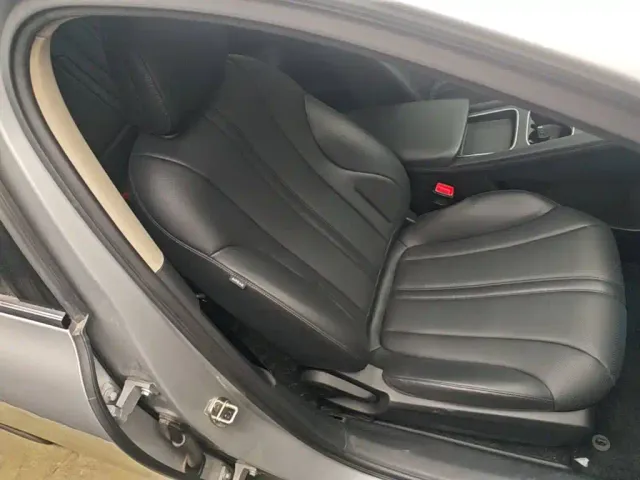Roewe D7 — Фото автомобиля 24