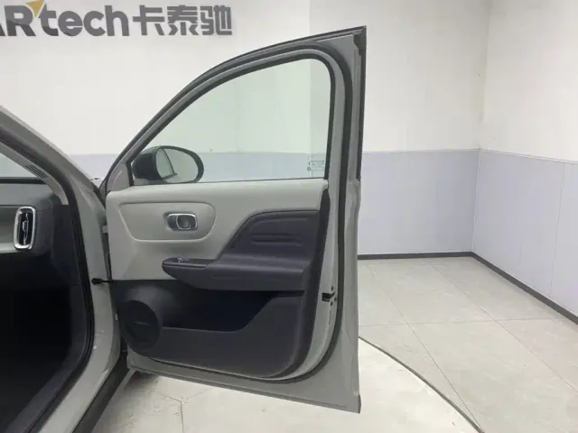 Leapmotor B10 — Фото автомобиля 24