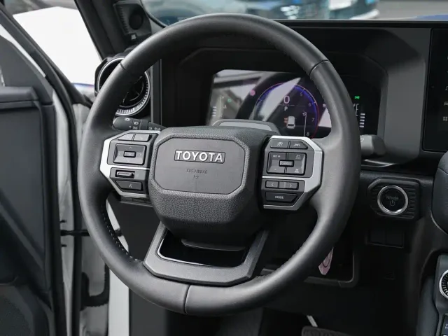 Toyota Prado — Фото автомобиля 16