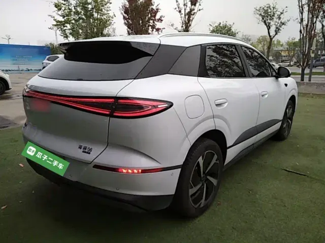 BYD Sealion 06 — Фото автомобиля 6