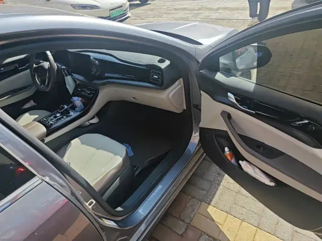 BYD Qin PLUS — Фото автомобиля 19