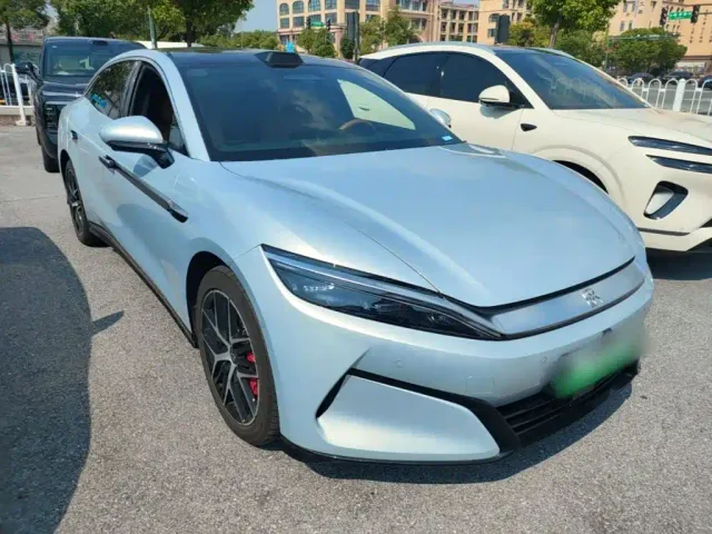 BYD Han L — Фото автомобиля 3