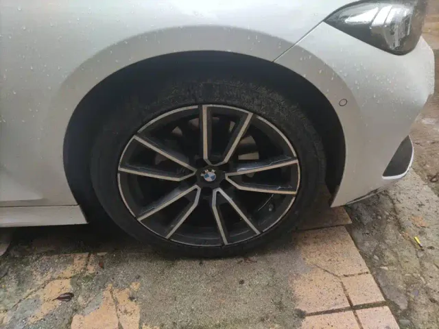BMW 3 Series — Фото автомобиля 24
