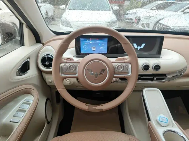 Wuling Bingo — Фото автомобиля 10