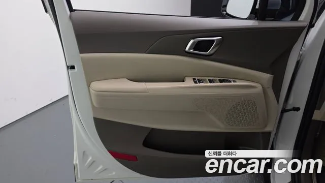 Kia Carnival — Фото автомобиля 13