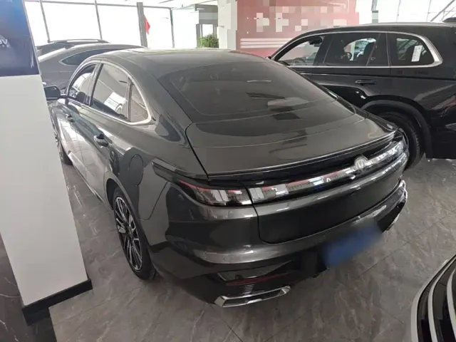 Changan Eado — Фото автомобиля 4