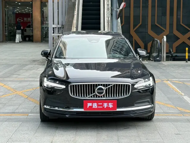 Volvo S90 — Фото автомобиля 2