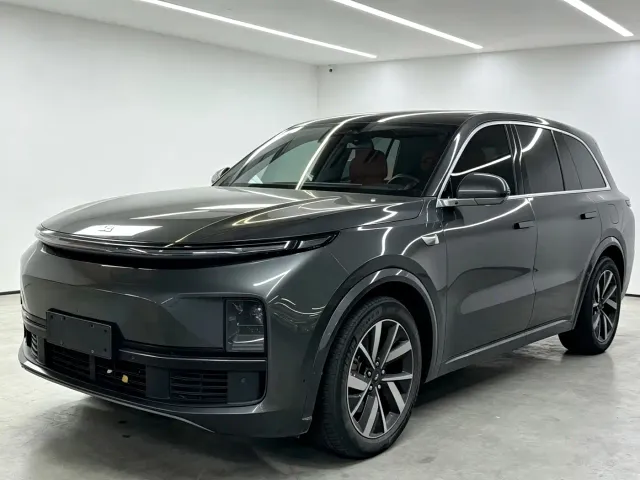 Фотография автомобиля — Li Auto L8