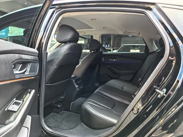 Honda Accord — Фото автомобиля 7