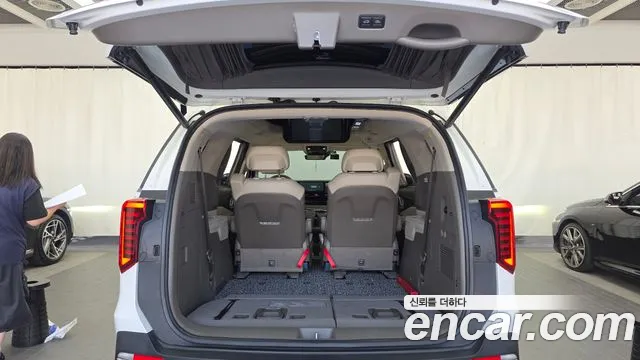Kia Carnival Generation 4 — Фото автомобиля 26