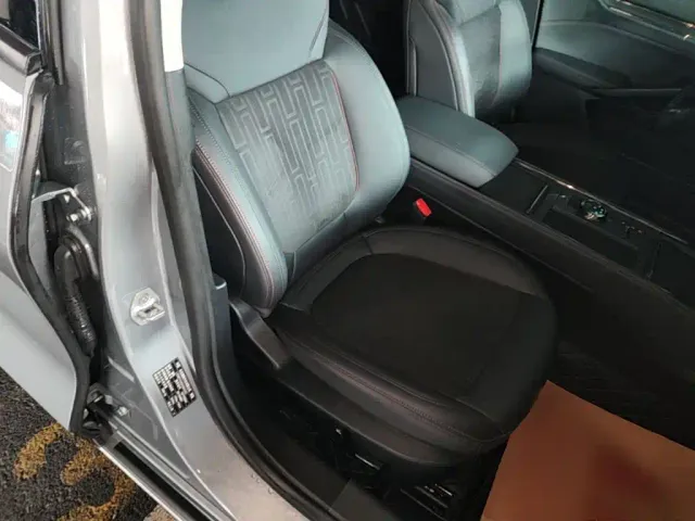 Ford Mondeo — Фото автомобиля 24