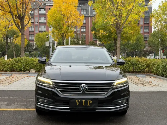 Volkswagen Lavida — Фото автомобиля 2