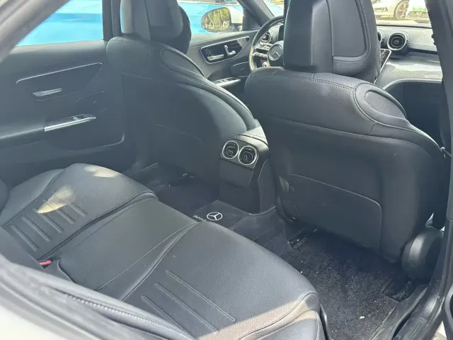 Mercedes-Benz C-Class — Фото автомобиля 4