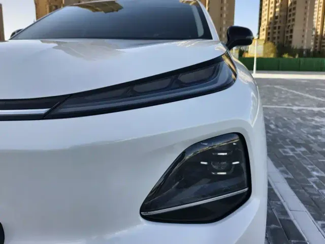 Changan Qiyuan Q05 — Фото автомобиля 5