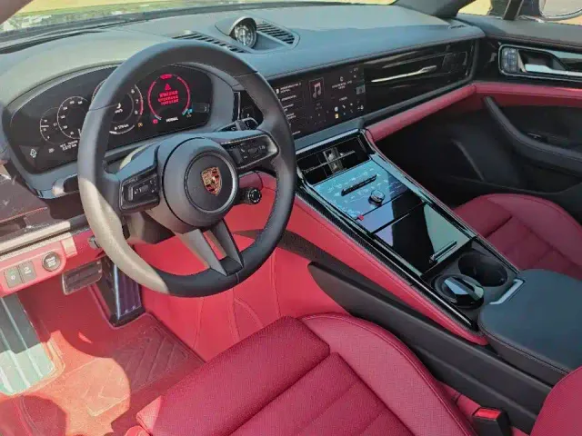 Porsche Panamera — Фото автомобиля 8