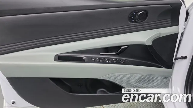 Hyundai Avante — Фото автомобиля 13