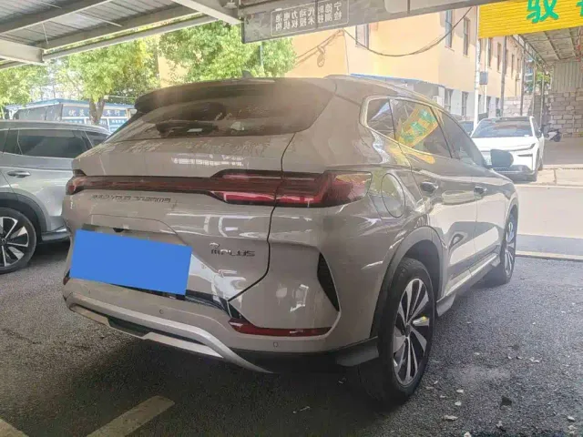 BYD Song PLUS — Фото автомобиля 10