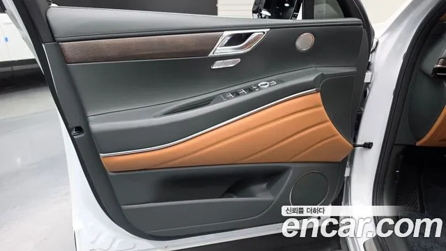 Genesis GV80 — Фото автомобиля 13