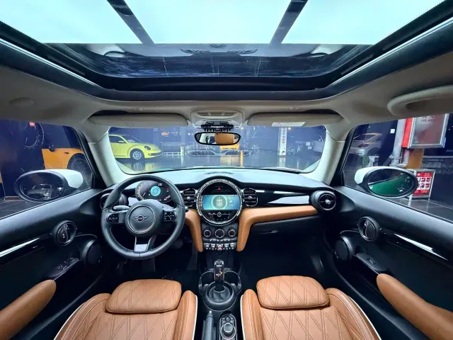 MINI Hatch — Фото автомобиля 14