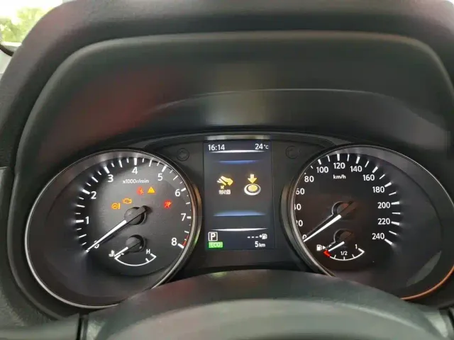 Nissan Qashqai — Фото автомобиля 10