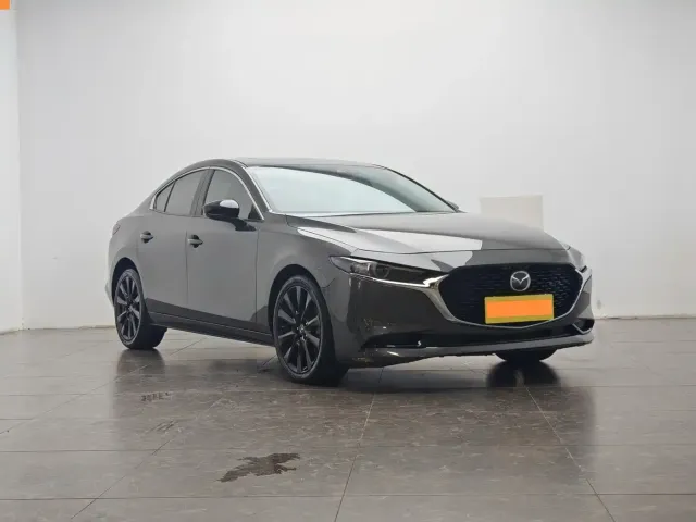 Mazda Axela — Фото автомобиля 2