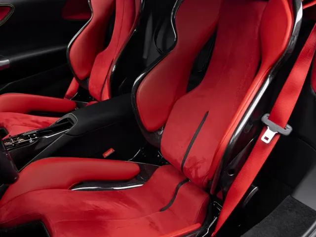 Ferrari SF90 — Фото автомобиля 13