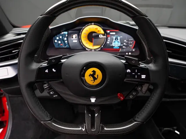 Ferrari SF90 — Фото автомобиля 15