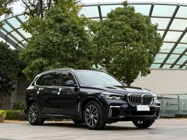 BMW X5 — Фото автомобиля 3