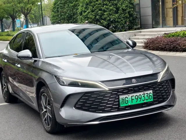 BYD Qin L — Фото автомобиля 8