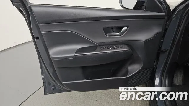 Hyundai Kona SX2 — Фото автомобиля 13