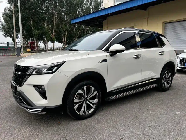 Фотография автомобиля — Wuling Asta