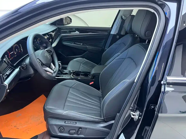 Volkswagen Passat — Фото автомобиля 6